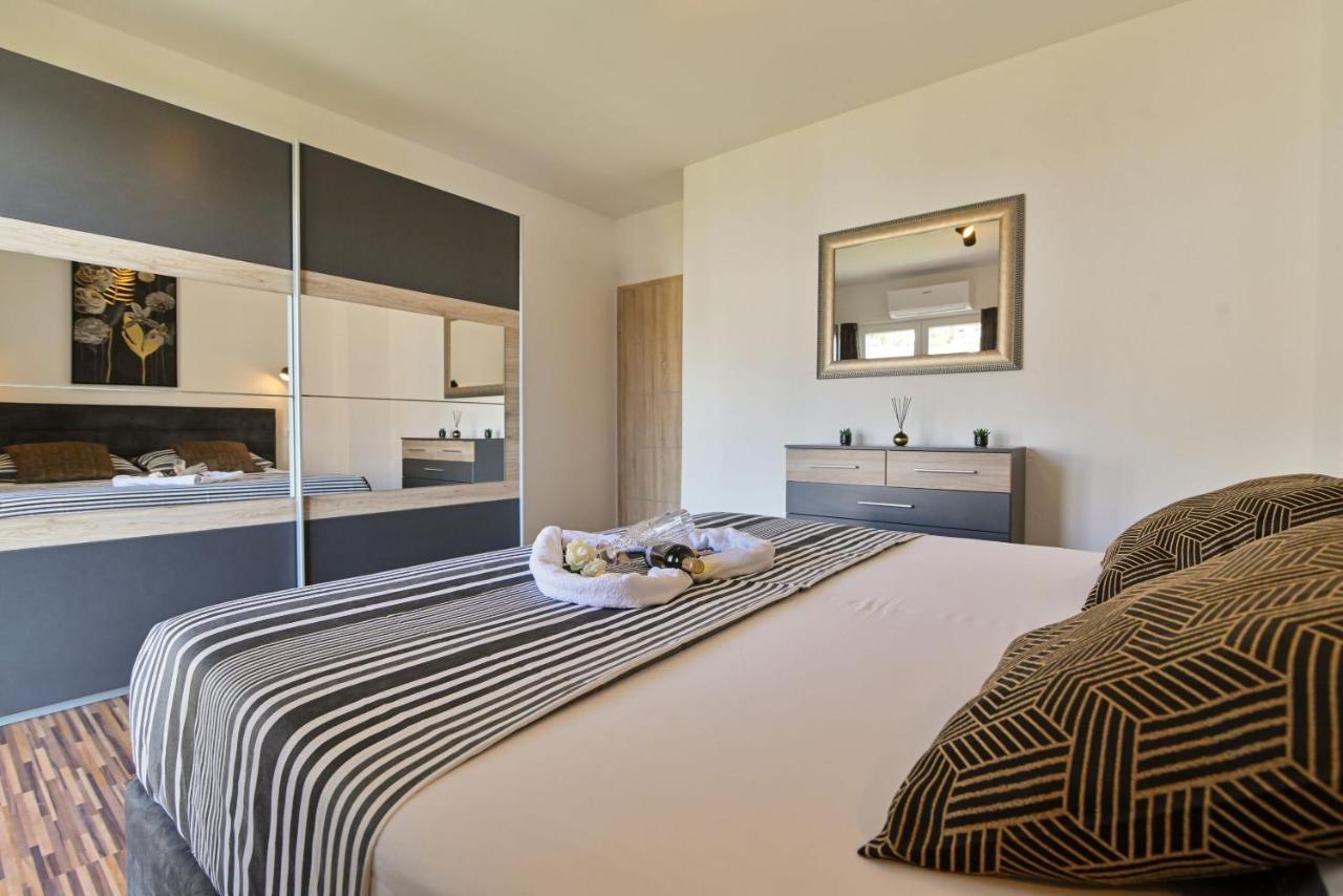 Apartment Sunset Trogir Exterior foto